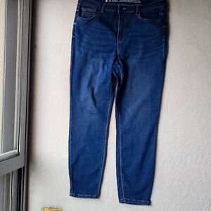 Reitmans Light Denim Jeans Size 33